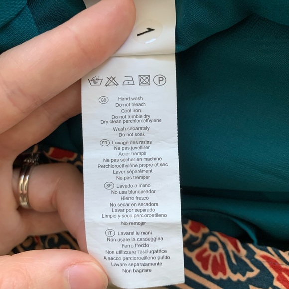 Color Block Paris Tribal Vneck Shift Dress - Picture 9 of 9